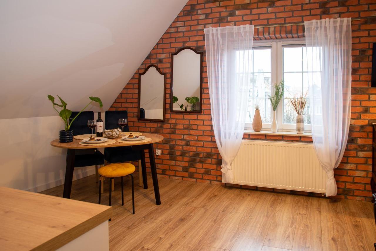 Апартаменты Dluga 66 Attic Гданьск Экстерьер фото